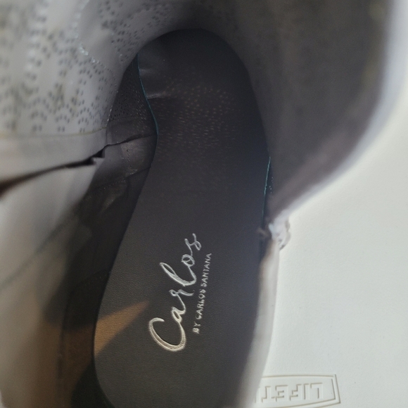 Carlos by Carlos Santana Gray Perforated Faux Suede Holly Ankle Boots - Size 9 - Picture 10 of 12